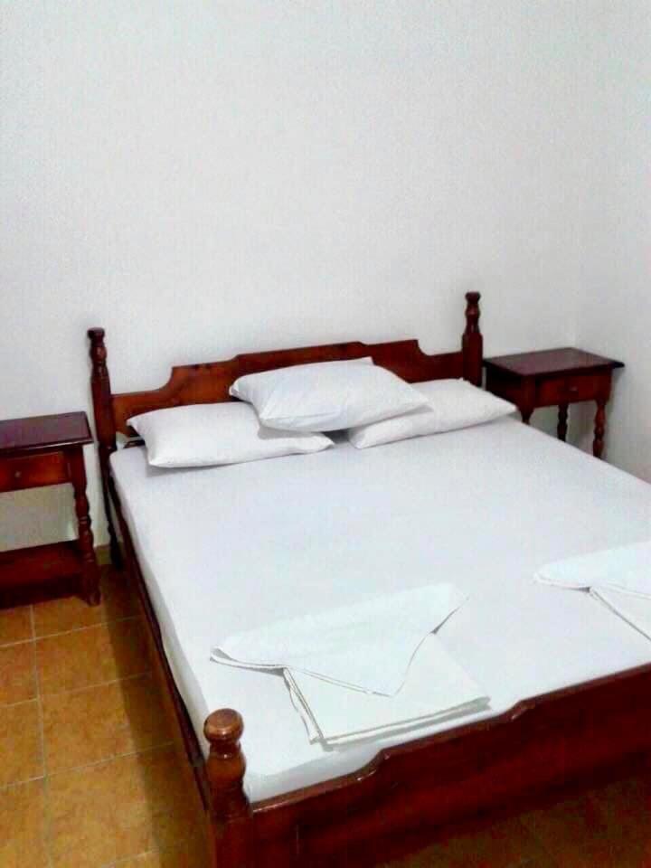 Restaurant & Apartments Jug Sutomore Ngoại thất bức ảnh